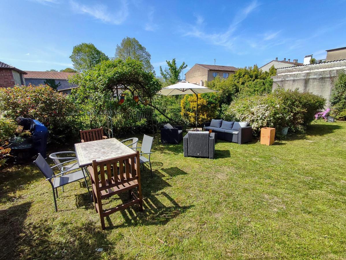 "Le Jardin Sur L'Eau "Chambres D'Hotes Et Appartements Tout Confort Aire-sur-lʼAdour Exterior foto