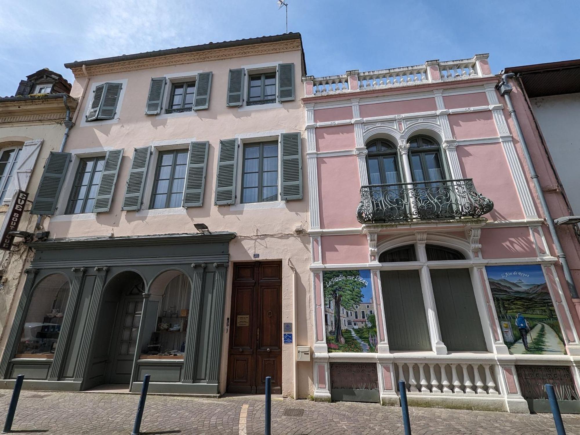 "Le Jardin Sur L'Eau "Chambres D'Hotes Et Appartements Tout Confort Aire-sur-lʼAdour Exterior foto